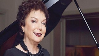 Selda Alkor ve Engin Ayça’ya 4. Uluslararası Kızılay Dostluk Kısa Film Festivali’nden Onur Ödülü
