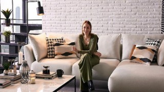 Enza Home “Senin Koltuğun” Sohbetleri Nilperi Şahinkaya ile Başlıyor