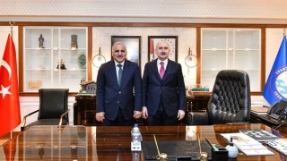 Bakan Karaismailoğlu'ndan Trabzon Büyükşehir'e ziyaret