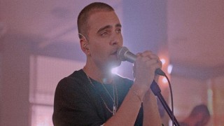 Cem Pilevneli’nin İlk Canlı Performans Albümü, Petek Pansiyon (Live Sessions) Çıktı