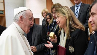Papa Francis, aralarında Türk bilim insanının da bulunduğu heyeti kabul etti