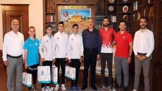 Başkan Savran Başarılı Sporcuları Ödüllendirdi...Nevşehir