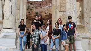 Gençler İzmir’i gezdi