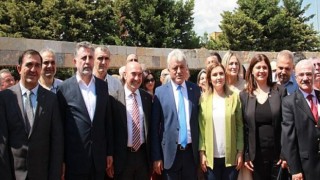 İzmir Büyükşehir Belediyesine bağlı şirketler, Bayraklı Belediyesi ve Halk Konut 1 Kooperatifi arasında imza töreni gerçekleşti
