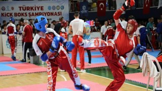 Kick Boks’un şampiyonları Kocaeli’de vitrine çıktı