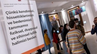 Sanal Akran’a gençlerden soru yağdı