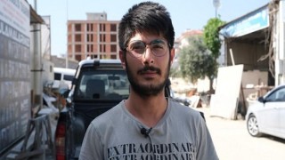 Seferihisar Sanayi esnafı bozuk olan Sanayi Sitesi yollarını kendi imkânlarıyla yapıyor