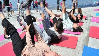 “Tanrıların Dağı” Tahtalı Dağı’nın Zirvesinde Pilates Yaptılar... Kemer Belediyesi