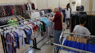 73 bin 300 aileye kıyafet ve ayakkabı yardımı... Bağcılar Belediyesi