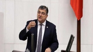 CHP İzmir Milletvekili Kamil Okyay Sındır, “yurttaşlarımızı sokağa atamazsınız!”