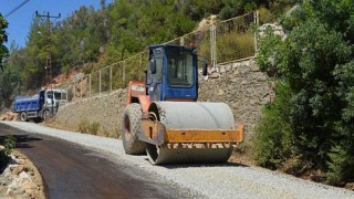 Gündoğmuş Güneycik yolu sathi asfaltla kaplanıyor