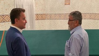 Ali Babacan Hüseyin Gazi Cemevi’nde