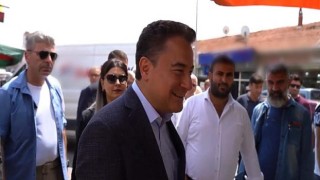 Ali Babacan Uşak’ta Pazarı Dinledi: En önemli konuşmayı seçim günü yapacağız