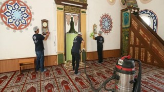 Aydın Büyükşehir Belediyesi Camileri Pırıl Pırıl Yapıyor