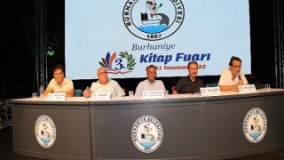 Burhaniye Kitap Fuarı Görkemli Şölenle Sona Erdi