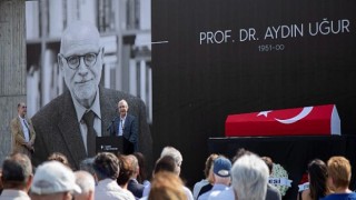Prof. Dr. Aydın Uğur son yolculuğuna İstanbul Bilgi Üniversitesi’nde gerçekleşen törenle uğurlandı