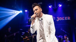 Yıldız Tilbe’den Emre Kaya’ya; Yorumcu Emre Kaya ise Helal Olsun