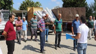 Antalya Büyükşehir’den Serikli çiftçilere sera naylonu desteği