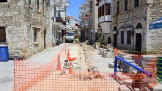 Foça Bağarası’nın kanalizasyon sorunu çözülüyor