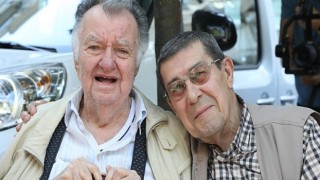 İBB Şehir Tiyatrosu Sanatçıları Usta Oyuncu Bilge Zobu’nun Yaş Gününü Kutladı