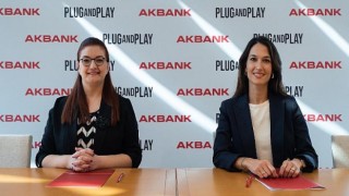 Akbank, Plug and Play Türkiye’nin ilk finansal partneri oldu