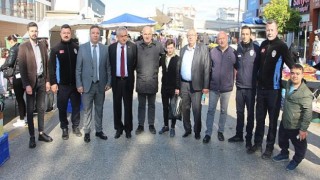 Başkan Erkiş pazarda ekonominin nabzını tuttu