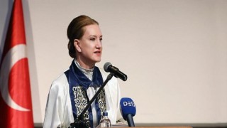 DEÜ Diş Hekimi Adayları Beyaz Önlüklerini Giydi