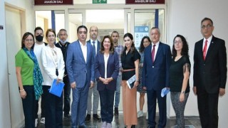 EÜ, Eczacılık alanındaki tecrübelerini uluslararası arenada paylaşıyor