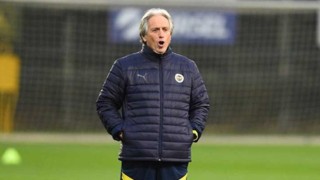 Fenerbahçe'den savunmaya dev transfer operasyonu! .