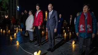 İzmir Ata’ya saygı nöbetinde