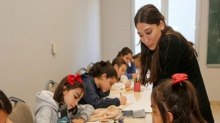 Küçükçekmece Belediyesi Sanat Eğitimlerine Hız Veriyor