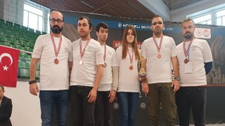 Nilüfer Belediyesi GESK’ten satrançta bronz madalya