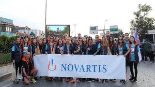 Novartis çalışanları, İstanbul Maratonu’nda Türkiye Eğitim Gönüllüleri Vakfı (TEGV) için koştu