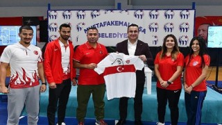 A Milli Hokey Takımı Mustafakemalpaşa'da