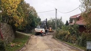 Başiskele Döngel Yarbay Mustafa Caddesinde üstyapı çalışmaları yapılıyor
