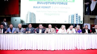 Bayraklı'da "Halk Konut" ofisi yüzleri güldürdü