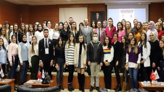 Huzursuz Bağırsak Sendromu ve Tıbbi Beslenme Tedavisi Sanko Üniversitesi Rektörü Prof. Dr. Dağlı: Bir Bilim Dalı Olan Beslenme ve Diyetetik, Yaşam Kalitesi İçin Yol Göstermektedir