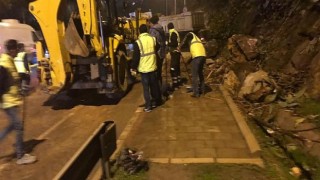 İzmir Büyükşehir ekipleri Altınyol&#39;da çalışmalarını sürdürüyor
