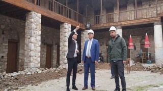 Milas Çöllüoğlu Hanı’nda Tadilat Çalışmaları Başladı