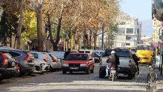 Ödemiş'te Hürriyet Caddesi artık tek yön