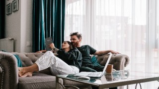 OkCupid 10 Milyar Yanıtı İnceledi: 2023'te Bekarların Beklentileri Neler?