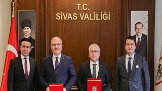 Sivas Belediyesi’nden Eşi Vefat Etmiş 12 Aileye Konut Desteği
