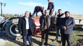 Torbalı Belediyesi arazilerine buğday ekti