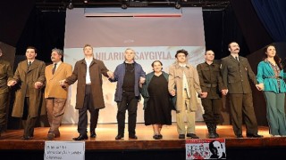 “Bir Yeryüzü Ozanı Rıfat Ilgaz” Mudanya'da Sahnelendi