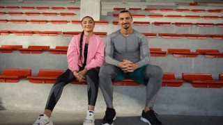 Futbolun kadın efsanesi Nadia Nadim ile Zlatan Ibrahimović H'M Move için birlikte oynuyor