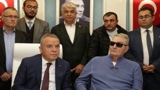 Başkan Böcek&#39;ten Deniz Baykal için başsağlığı mesajı