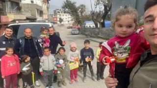 Gölcük Belediyesi Deprem Bölgesinde Çalışmalarını Sürdürüyor