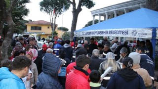 Aydın Büyükşehir Belediyesi Kentin Birçok Noktasında İftar Sofraları Kurmaya Devam Ediyor