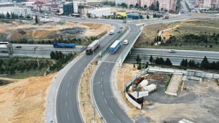 Büyükşehir, Turgut Özal'daki trafik sorununa neşter vurdu