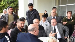 Foçalılar Depremzede Komşularının Yanında